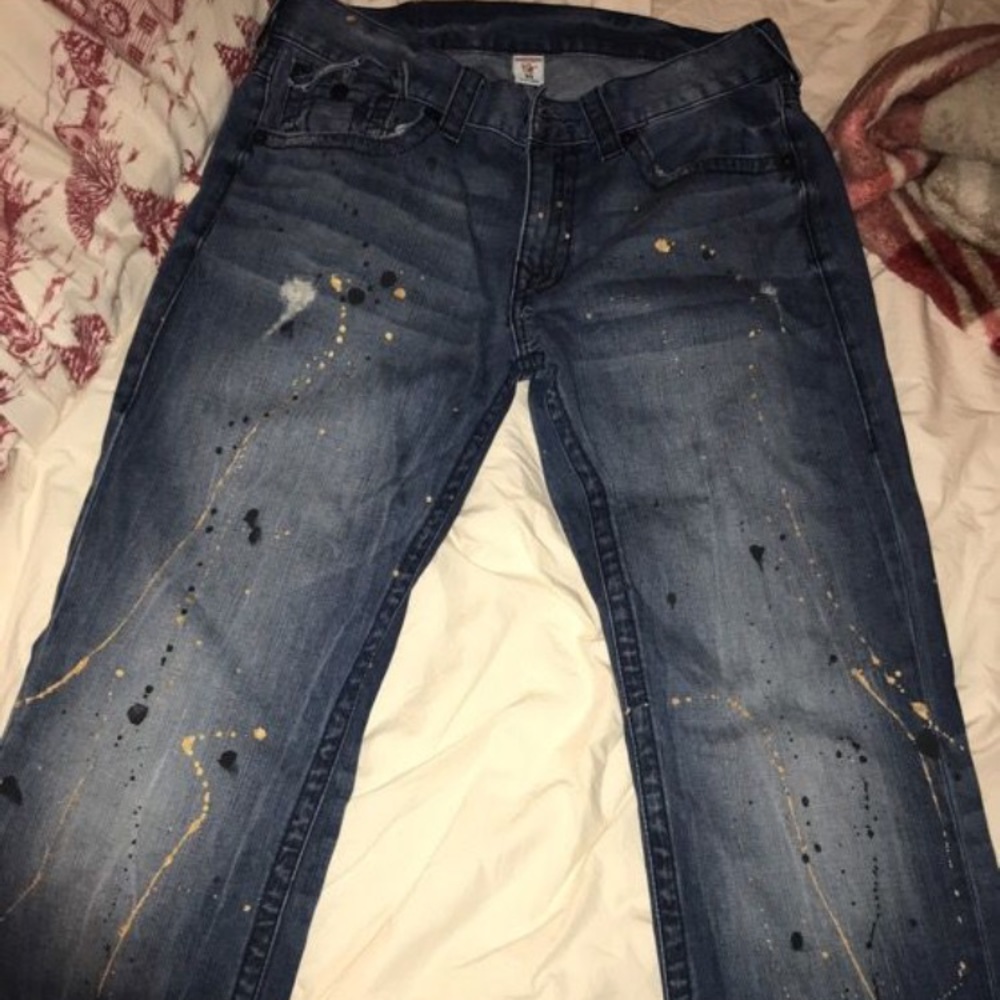 True Religions - Picture 2 of 4